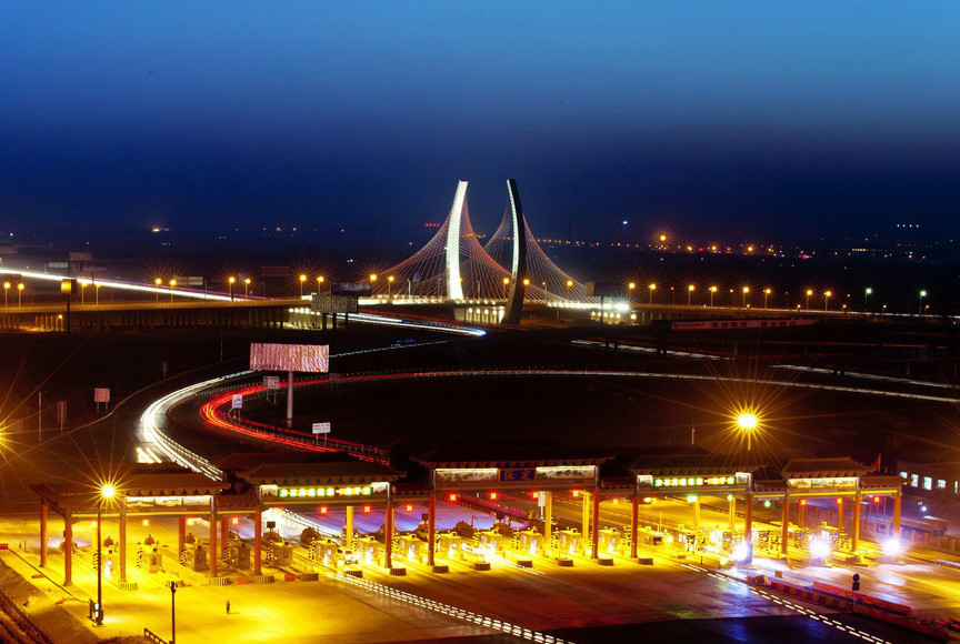 保定，热烈欢迎各位来宾、朋友们